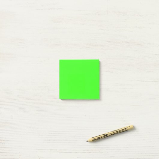 Neon Green Solid Color Post-it® Notes (Op bureau)