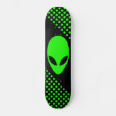 Neon Green Space Alien Head Skateboard (Voorkant)