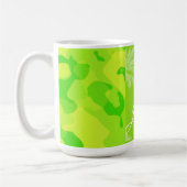 Neon Green Yellow Camo; Tropische palmboom Koffiemok (Links)