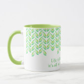 Neon groen blad - fractal kunst, Iers gezegde, Mok (Links)