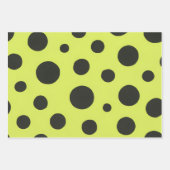 Neon Groen met Zwarte Polka Dots Waterverf Inpakpapier Vel (Voorkant 3)