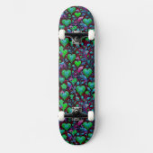 Neon Groene Hart en Paarse Bloemen Persoonlijk Skateboard (Voorkant)