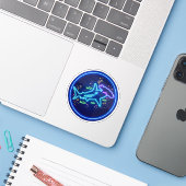 Neon Hamerhaai Diepzee Gloei Kunst Sticker (Laptop met iPhone)