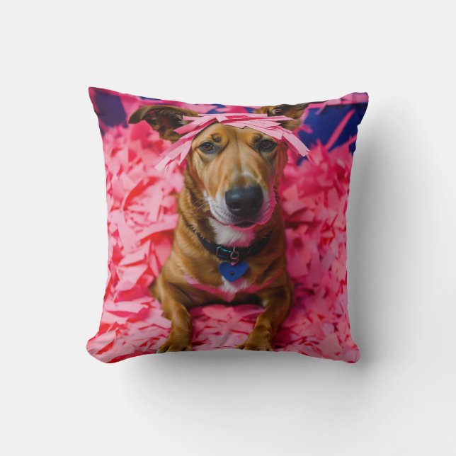 Neon Happy Dog Zittend Naast Versnipperd Papier Ch Kussen (Voorkant)