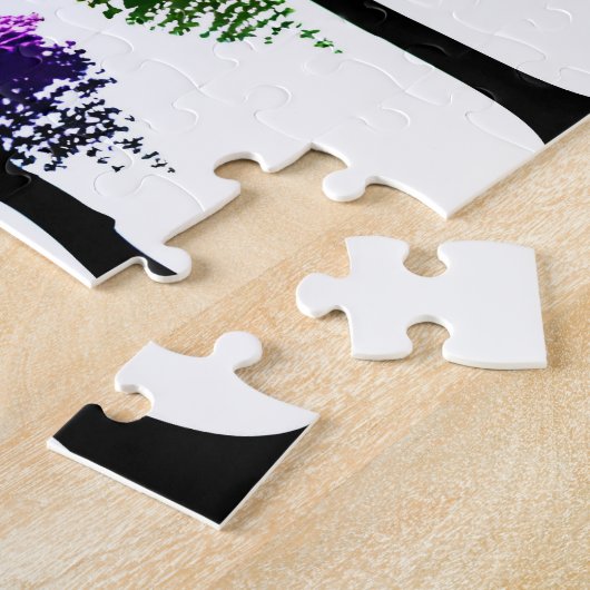 Neon herfst gebladerte op zwarte silhouet bomen legpuzzel (Zijkant)