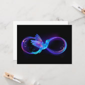 Neon Infinity Symbool met gloeiende Hummingbird Kaart (Voorkant / Achterkant in situ)