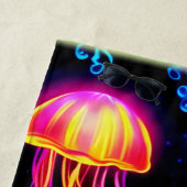 Neon Jellyfish Dreamscape Strandlaken (In situ)