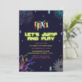 Neon kinder trampolinepark verjaardag kaart (Staand voorkant)