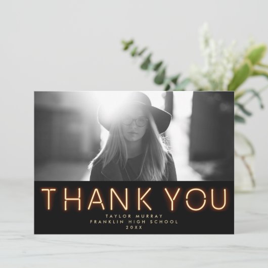 Neon Lights Afstuderen Foto Bedankkaart (Staand voorkant)