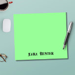 Neon Mint Kleur | Modern zwart gepersonaliseerd sc Notitieblok<br><div class="desc">Neon Mint Kleur Achtergrond en Modern Zwart Gepersonaliseerd Script,  Naam,  Achternaam Klassiek | eenvoudig | elegant | beroeps | zaken</div>