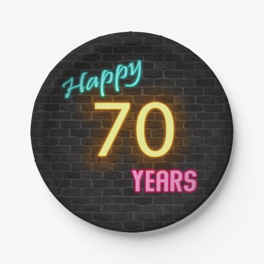 Neon nummer 70 teken op bakstenen muur papieren bordje (Voorkant)