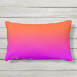 Neon Oranje en Hot Pink Ombre Shade Kleur Vervagen Buitenkussen<br><div class="desc">Neon Oranje en Hot Pink Ombre Shade Kleur langzaam verdwijnen. Ombre-schaduwen gaan van roze warme roze naar neon-sinaasappel in dit zonnepalet neon, oranje, warm, roze, ombre, shade, color, fade, trend, bright, fluorescent, highlighter, school, kinder, grappig, dorm, decor, tint, bright neon roze, helder roze, neon oranje, hot roze, ombre shade, color...</div>