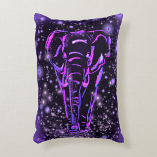 Neon Paars roze olifant loopt op Sterrennacht  Accent Kussen