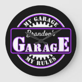 Neon Paars Witte Garage Tekst op zwarte klok (Voorkant)