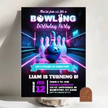 Neon Paarse Cosmic Bowling spel op de verjaardag Kaart<br><div class="desc">Neon Paarse Cosmic Bowling Verjaardagsuitnodiging,  Neon Bruh U in Bowling Verjaardagsfeest,  Glow Bowling Strike Up Kids Verjaardagsfeest</div>