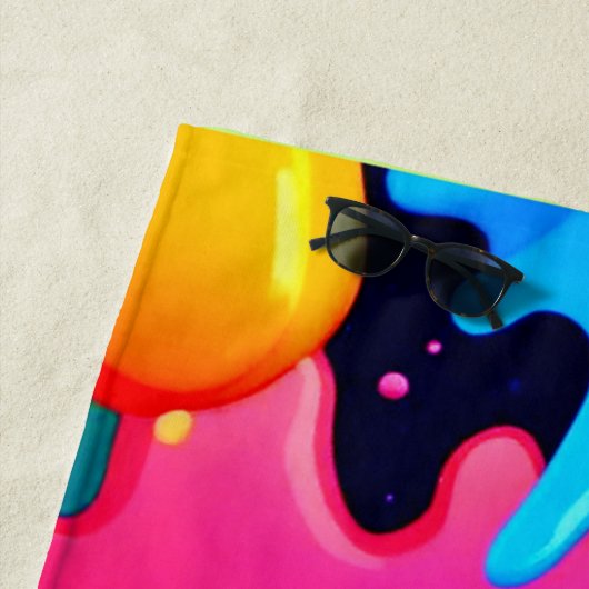 Neon Paint Splash Drip Chaos Strandlaken (In situ)