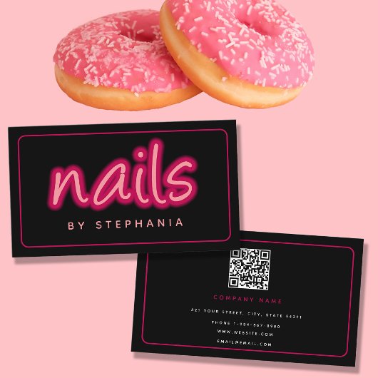 Neon Pink Black Nail Salon-technicus QR-code Visitekaartje
