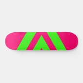 Neon Pink & Green Zigzag Skateboard – Customizable (Horizontaal)