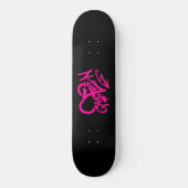 Neon Pink “Queen” Graffiti Persoonlijk Skateboard (Voorkant)
