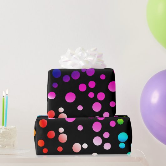 Neon Rainbow Polka Dots on Black Cadeaupapier (Feestgeschenken)