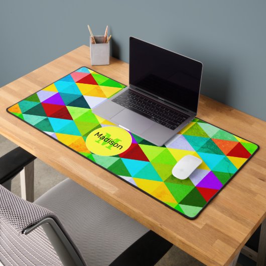 Neon retro kleurrijke driehoeken patroon Monogram Bureaumat (Kantoor 2)