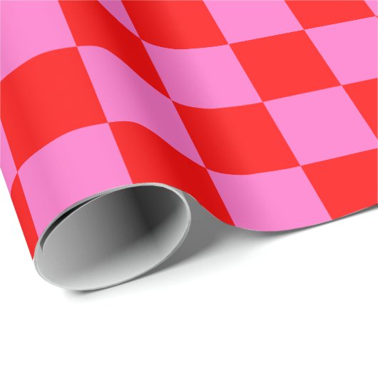 Neon Roze en Rood Geruite Checkerboard  Cadeaupapier (Rol Hoek)