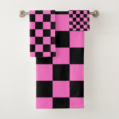 Neon Roze en Zwart Geruite Checkerboard  Bad Handdoek (Insitu)
