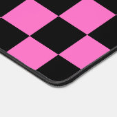Neon Roze en Zwart Geruite Checkerboard  Bureaumat (Hoek)