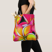 Neon roze Frangipani Plumeria Bloembloemen Tote Bag (Dichtbij)