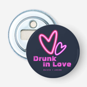 Neon Roze Harten Dronken in Verliefdheid Trouwfees Button Flesopener