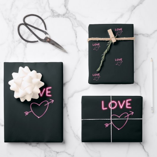 Neon Roze op Black LOVE harten Inpakpapier Vel (Voorkant)
