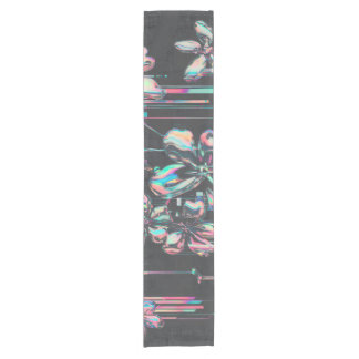 Neon Sakura Glitch – Futuristisches Blumenmuster Korte Tafelloper