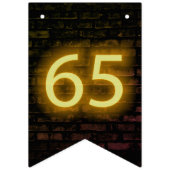 Neon Sign on Brick voor 65th Birthday Vlaggetjes (Eerste vlag)
