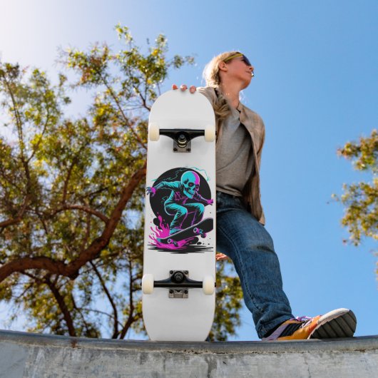 Neon Skull Skateboard Art – Edgy Skater Design (Buiten 1)