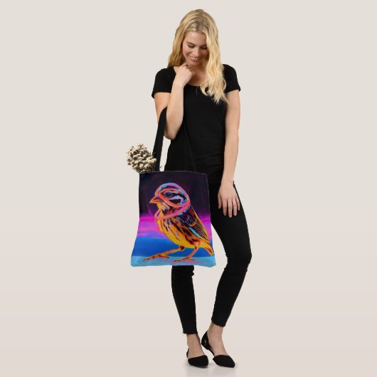 Neon Sparrow met gloeiende accenten Tote Bag (Op model)