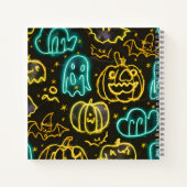 Neon Spooky Halloween Ghost Bats Pumpkins Patroon Notitieboek (Achterkant)