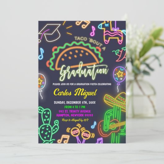 Neon Taco Mexicaanse Graduation Party Uitnodiging (Staand voorkant)
