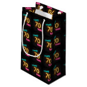 Neon-teken op baksteen voor 70ste verjaardag klein cadeauzakje (Achterkant Gekanteld)