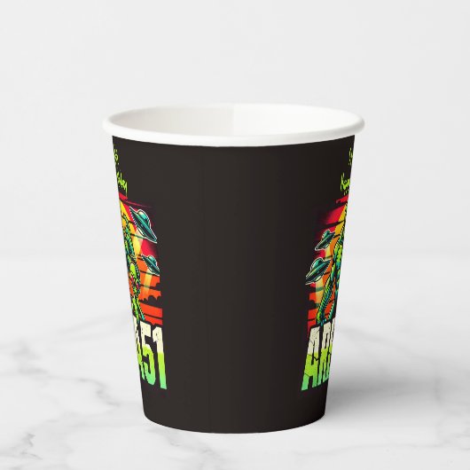 Neon UFO's zweven boven Area 51 Papieren Bekers (Links)