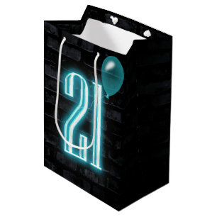 Neon verjaardagsbord op baksteen voor 21e verjaard medium cadeauzakje