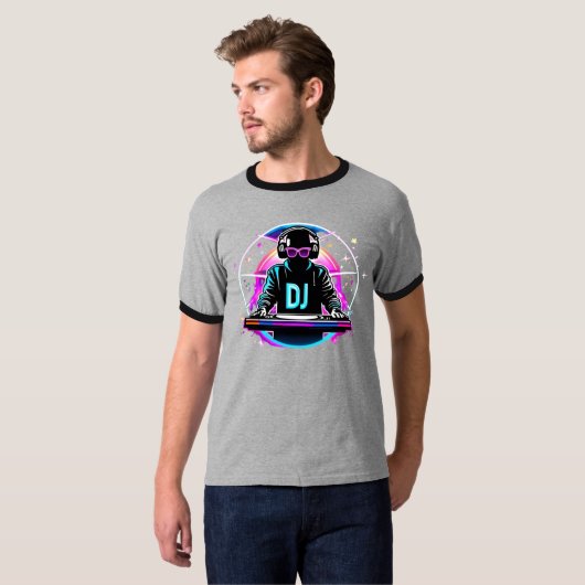 Neon Vibes: De Cosmic Beat van de DJ T-shirt (Voorkant volledig)