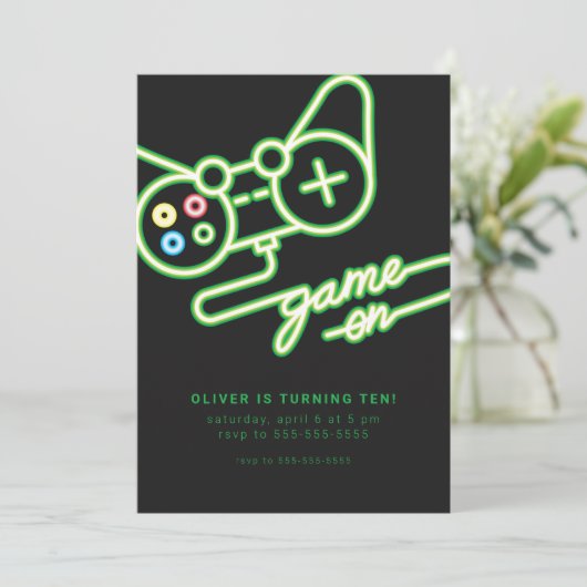 Neon Video Game Birthday Invitation Kaart (Staand voorkant)
