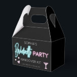 Neon vrijgezellenfeest overhangset favor box bedankdoosjes<br><div class="desc">Pak deze doos vol met geweldige items die zeker die kater zullen genezen. Je meiden zullen niet alleen de bedachte items in de doos waarderen, maar ze zullen ervan houden dat ze in zo'n leuk ontwerp voor een overhangset komen! Dit ontwerp heeft een vrolijk neon script lettertype met gemakkelijk te...</div>