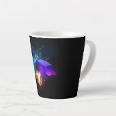 Neon vuurvlieg op zwart latte mok (Rechterhoek)