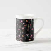 Neon Wildflower op zwart, monogram Porselein Kop (Rechts)