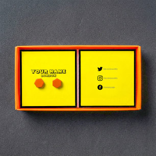 Neon yellow earring, sociale mediakaart. vierkante visitekaartjes
