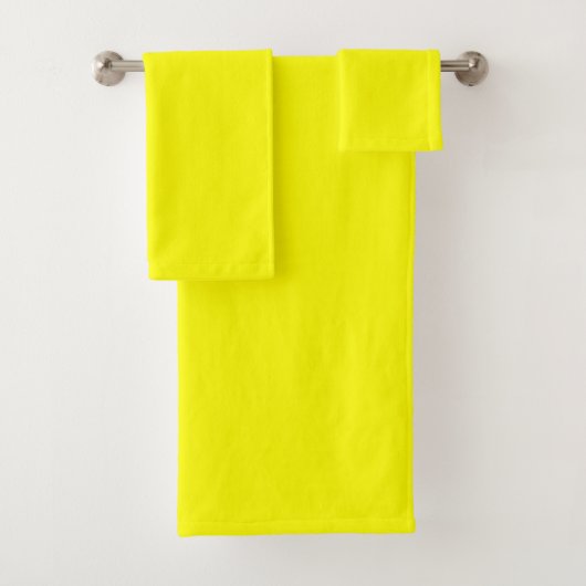 Neon Yellow Solid Color Bad Handdoek (Insitu)