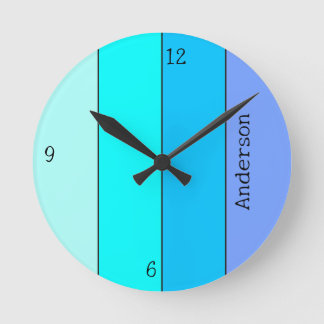 Neonblauwe Kleurlijnen met Naam Ronde Klok