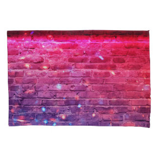 Neonlicht: lege bakstenen muur. kussensloop