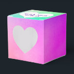 Neonregenboog met hart bedankdoosjes<br><div class="desc">Wit hart met pasgetrouwde namen op de abstracte neonregenboogachtergrond.</div>